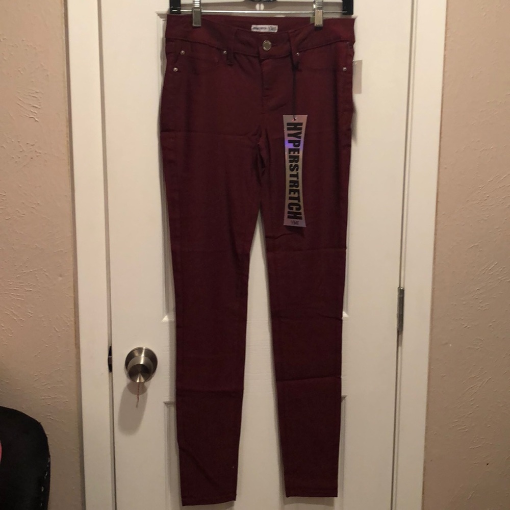 Maroon stretch skinny pant